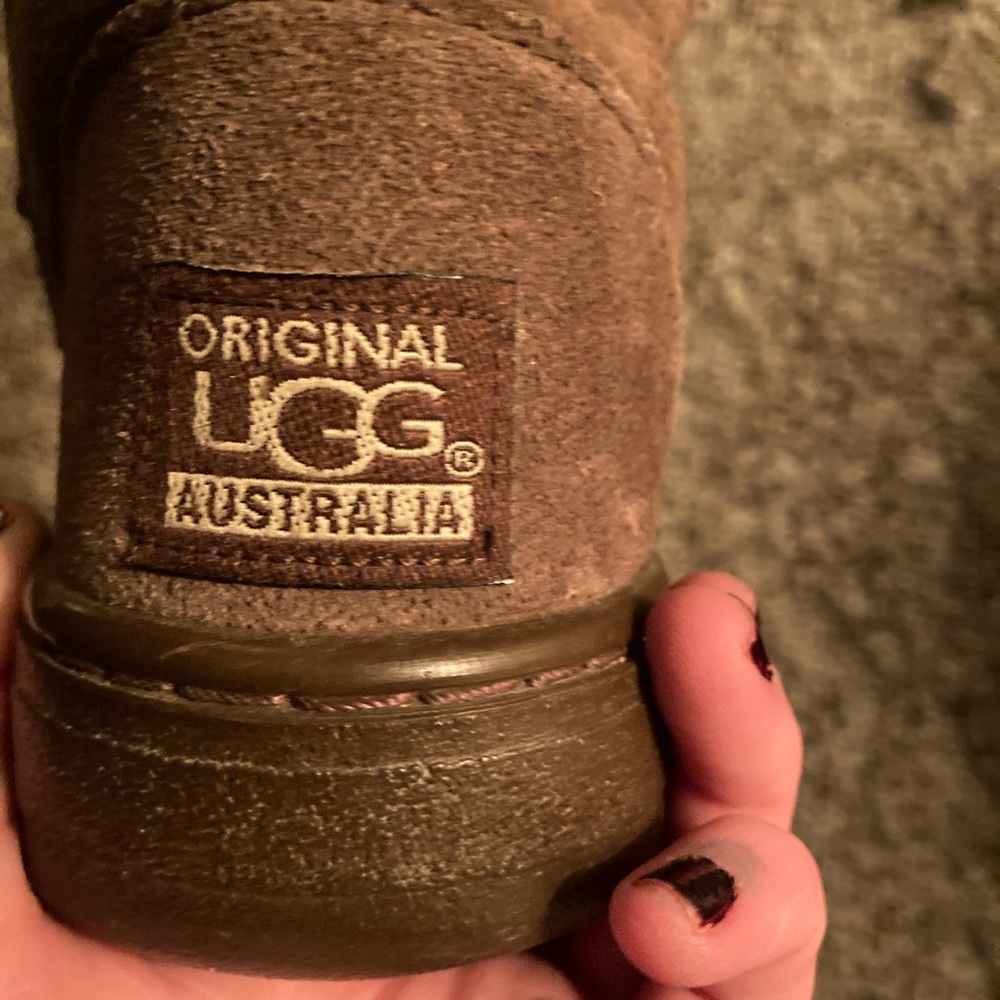 Vintage brown uggs size 7
